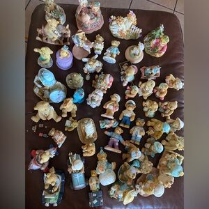 Assorted Cherished Teddy Bear Figurine Set Green Car Broke Steering Wheel